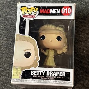 Funko Pop! Television: Mad Men - Betty Draper Vinyl Figure 910  Rare Collectible